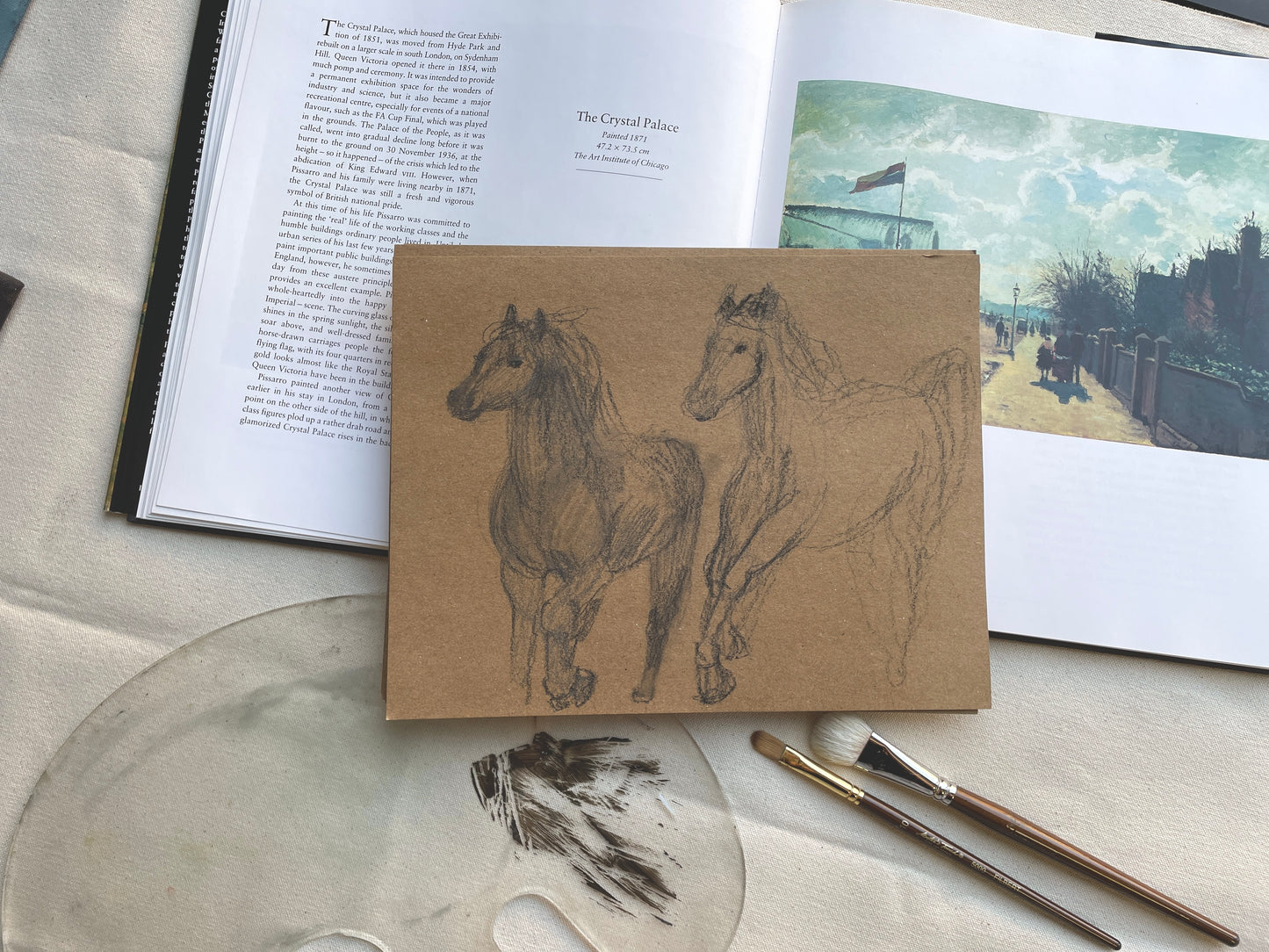 Dynamic composition capturing the energy of galloping horses